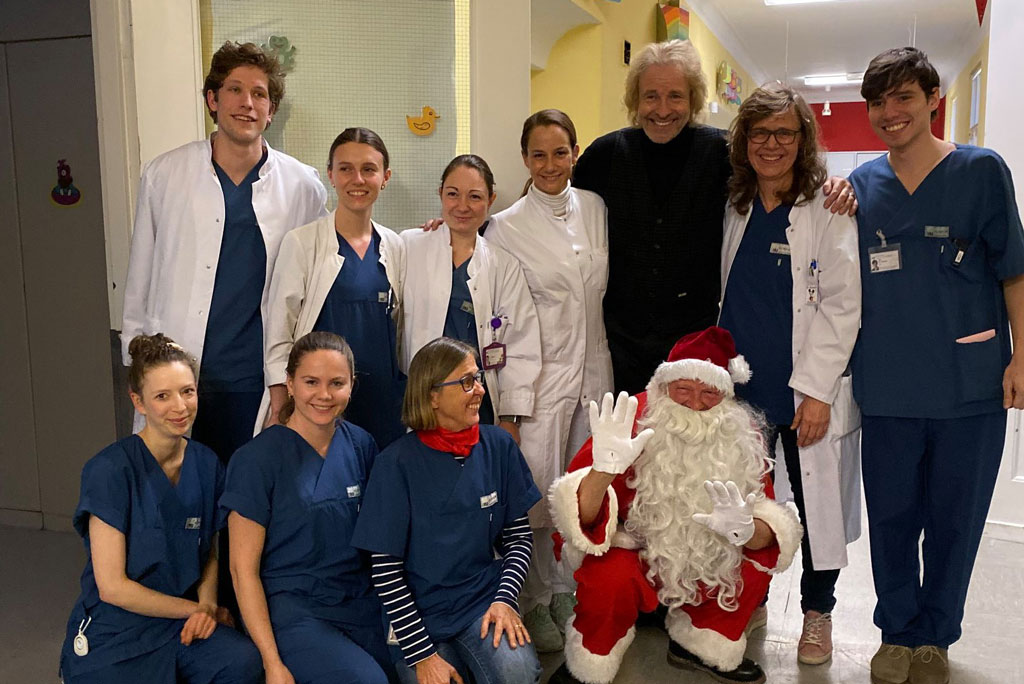 Gottschalk und Mitarbeiter der Kinderklinik