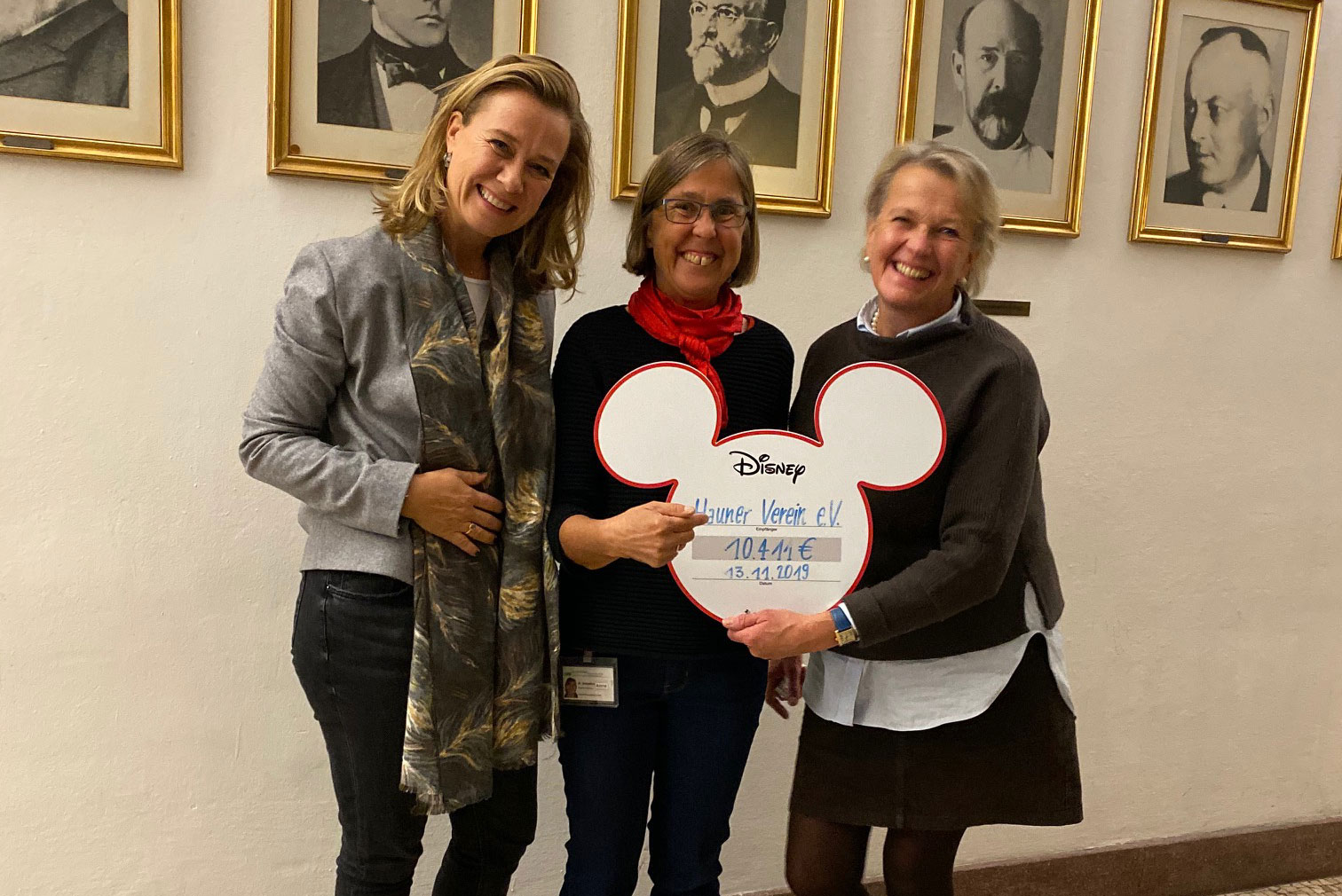 Spendenübergabe von Frau Astrid Piskora an den Hauner Verein