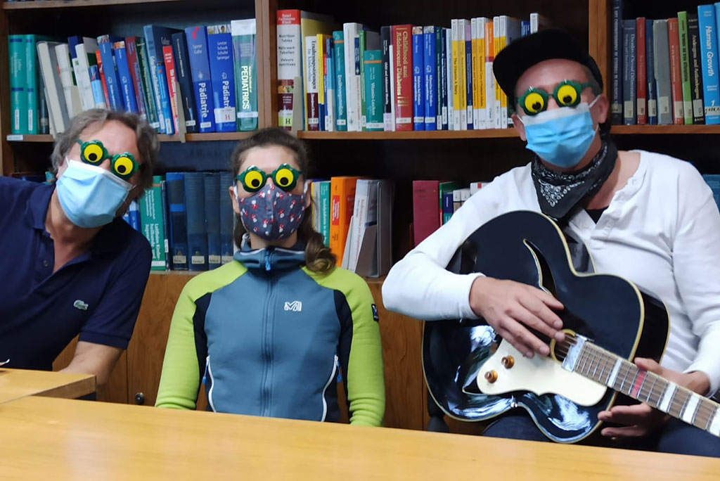 Erich in der Kinderbücherei