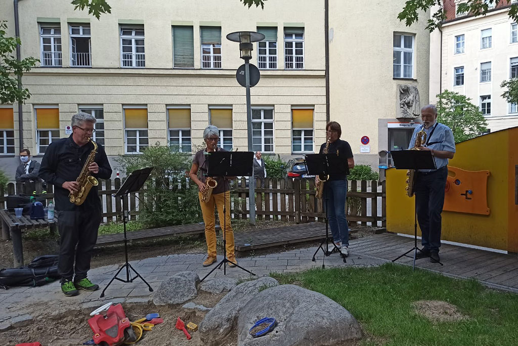 Konzert auf dem Spielplatz