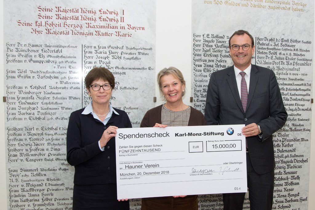 Spendenübergabe Karl-Monz-Stiftung